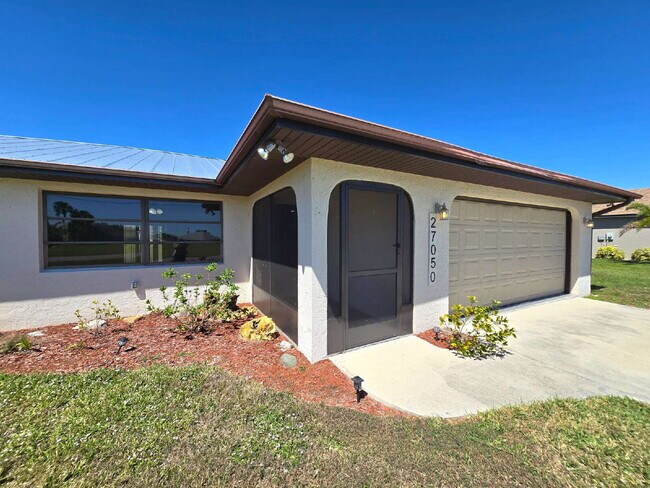 27050 Pelotas Dr in Punta Gorda, FL - Building Photo - Building Photo