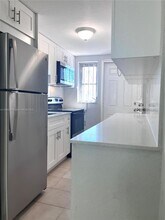 3490 SW 9th St in Miami, FL - Building Photo - Building Photo