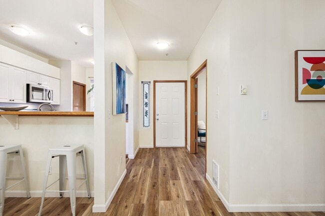 17827 80th Ave NE in Kenmore, WA - Building Photo - Building Photo