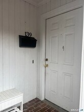 139 Oldfield Road in Fairfield, CT - Building Photo - Building Photo