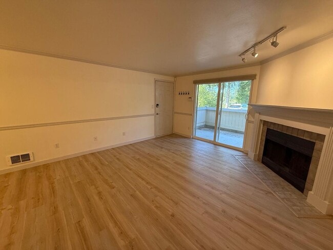 21301 52nd Ave W
