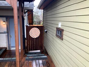 166 Monroe St in Eugene, OR - Building Photo - Building Photo