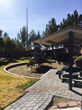 743 Tree Vista Ct in North Las Vegas, NV - Building Photo - Building Photo