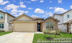 6810 Schillings Ky in San Antonio, TX - Building Photo