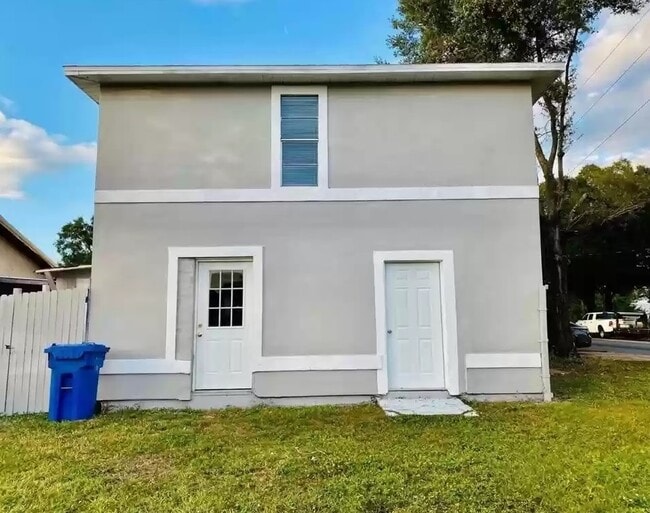 3801 Kimball Ave in Tampa, FL - Foto de edificio - Building Photo