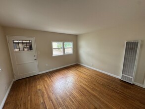 14 W Pleasant St in Long Beach, CA - Building Photo - Building Photo