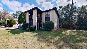 480 Bentwood Ln in Orange Park, FL - Building Photo