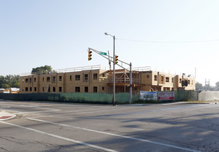 Walnut Commons in Muncie, IN - Building Photo - Building Photo