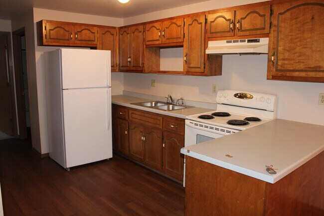 2071 Hilltop Dr in Green Bay, WI - Building Photo - Building Photo