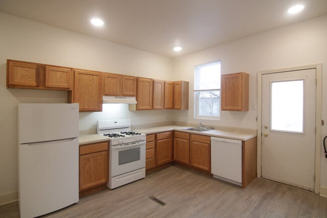 315 South Ave, Unit 1 in Pittsburgh, PA - Building Photo - Building Photo