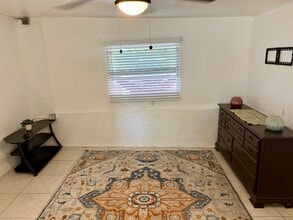 11511 SW 197th St, Unit 1 in Miami, FL - Building Photo - Building Photo