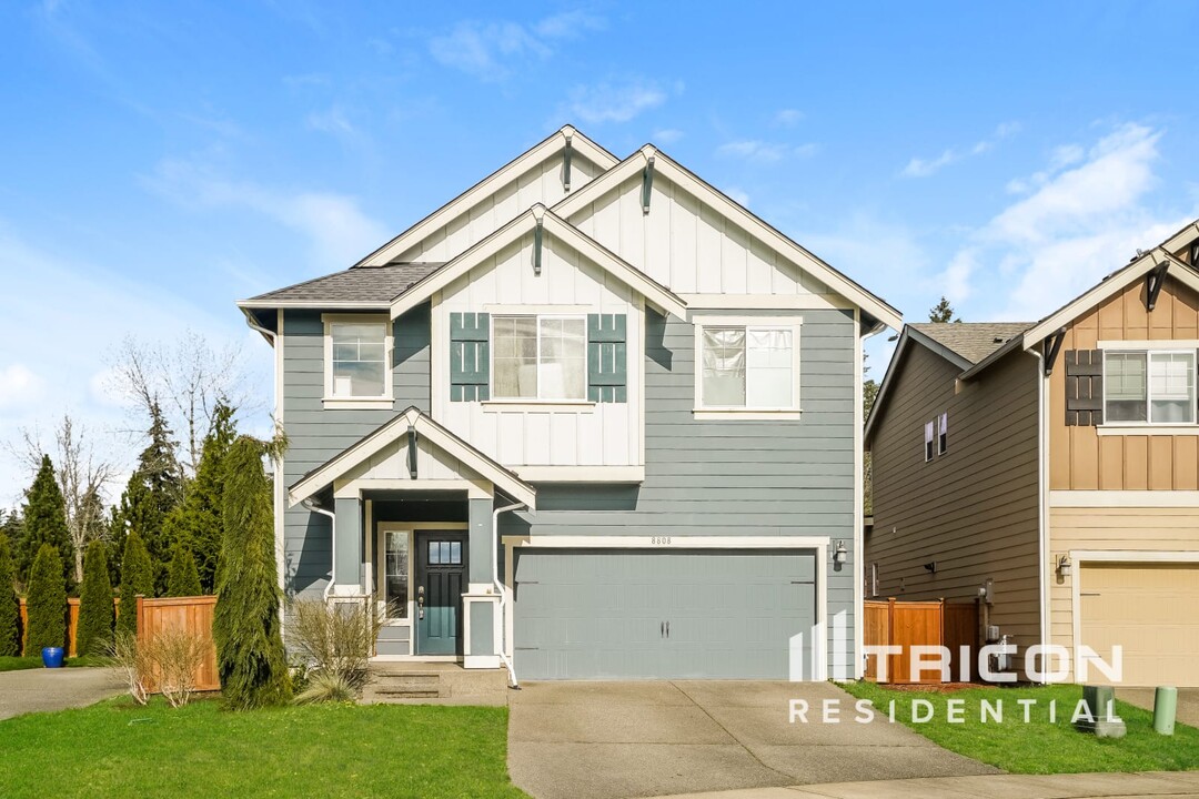 8808 Adonis Ct NE in Lacey, WA - Building Photo