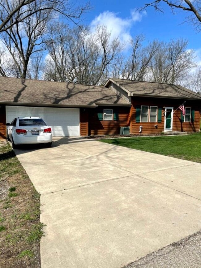 N683 Hillside Rd in Lake Geneva, WI - Building Photo - Building Photo