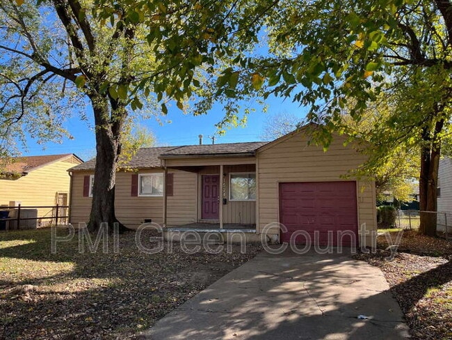 property at 1524 E 53rd St N