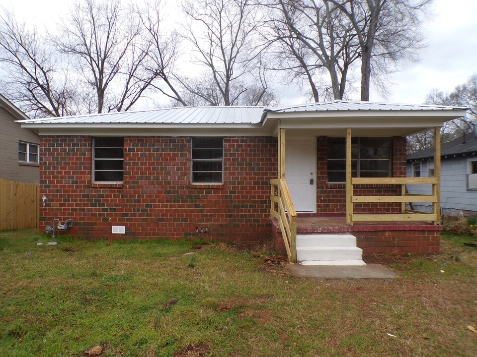 2804 32nd Way SW in Birmingham, AL - Building Photo