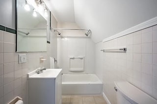 15 Kimberly Ave, Unit 3 in Springfield, MA - Foto de edificio - Building Photo