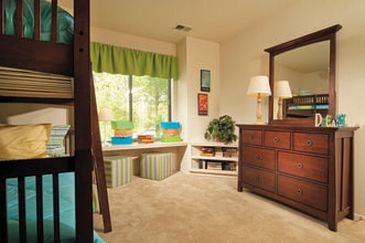 The Greens Apartments and Townhomes in Essex, MD - Foto de edificio - Building Photo