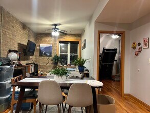 2747 W Le Moyne St in Chicago, IL - Building Photo - Building Photo