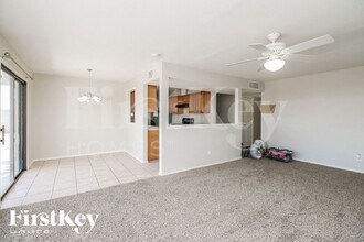 2801 N 68th St in Scottsdale, AZ - Building Photo - Building Photo