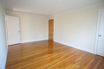 165 Everett St in Quincy, MA - Building Photo - Building Photo