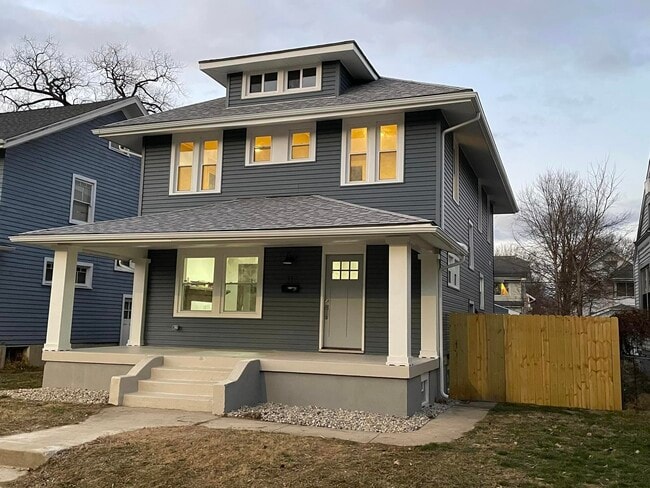 317 Kenwood Ave in Dayton, OH - Building Photo - Building Photo