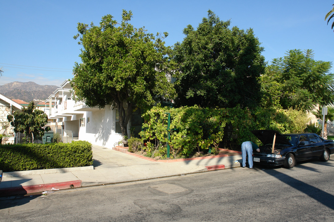 445 Palm Dr in Glendale, CA - Building Photo