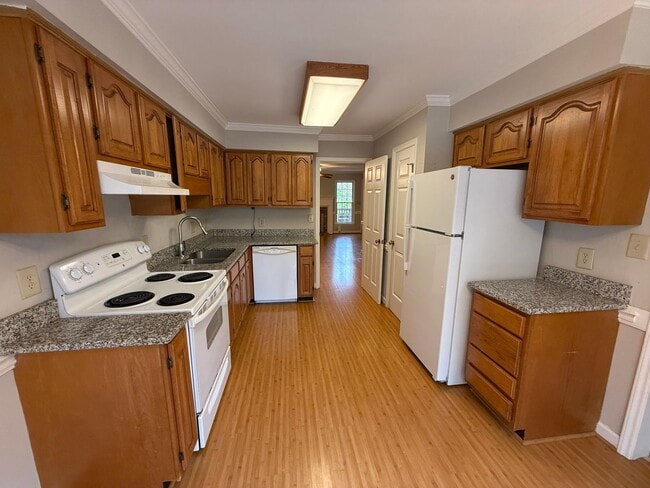 6705 Queen Annes Dr in Raleigh, NC - Building Photo - Building Photo