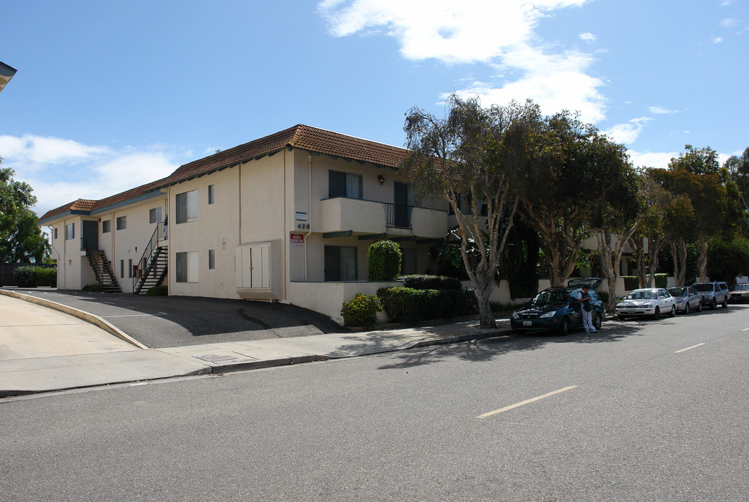 426 Ellwood Beach Dr in Goleta, CA - Building Photo