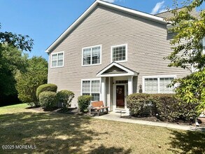 182 Nathan Dr in Morganville, NJ - Building Photo - Building Photo