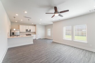 17685 Tree of Heaven in Conroe, TX - Building Photo - Building Photo