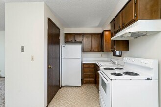 046-Lancaster Court in Salem, OR - Foto de edificio - Interior Photo