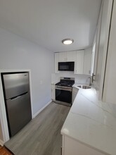 218 Cliff St, Unit 2 in Cliffside Park, NJ - Foto de edificio - Building Photo