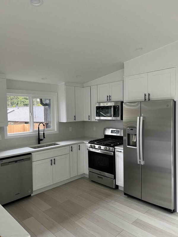 22205 64th Ave W in Mountlake Terrace, WA - Foto de edificio - Building Photo