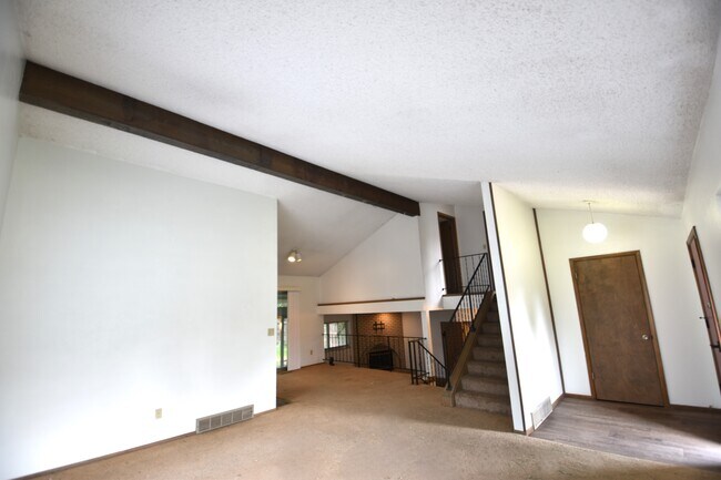 2643 Sherwood Cir in Boulder, CO - Foto de edificio - Building Photo