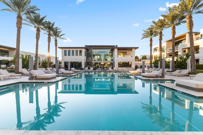 property at 6587 N Palmeraie Blvd