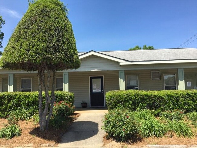 Liberty Garden Townhomes in Columbus, GA - Building Photo - Building Photo