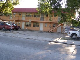 2923 NW 22nd Ave Apartments