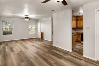 2400 Lakeview Cir in McKinney, TX - Building Photo - Building Photo
