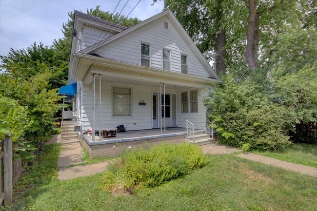 property at 1127 11th St