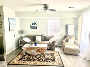 28 Bay Ave in Keansburg, NJ - Building Photo - Building Photo