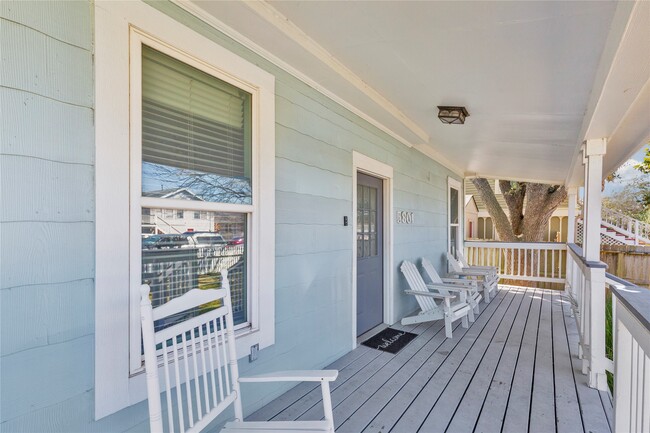 property at 5801 Avenue S 1/2