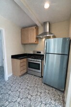 2132 W 84th Pl in Los Angeles, CA - Building Photo - Building Photo