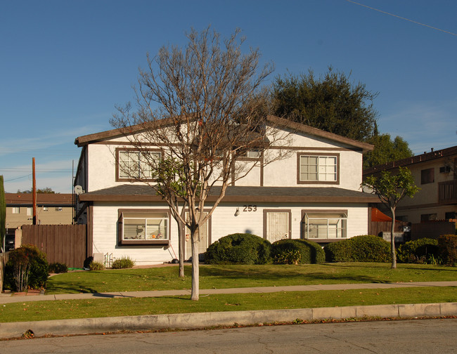 253 W Puente St in Covina, CA - Building Photo - Building Photo