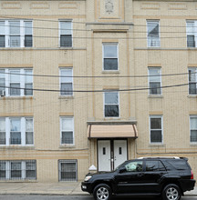 757 Whitehall in Bronx, NY - Foto de edificio - Building Photo