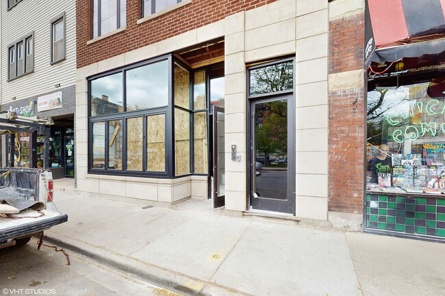property at 3242 N Clark St