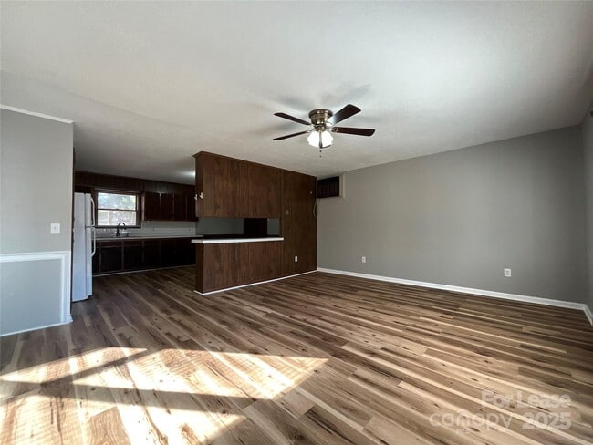 215 Liberty St in Rockwell, NC - Building Photo - Building Photo