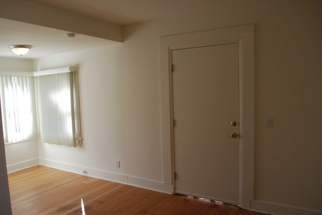 407-407 Arcade Dr in Ventura, CA - Building Photo - Building Photo