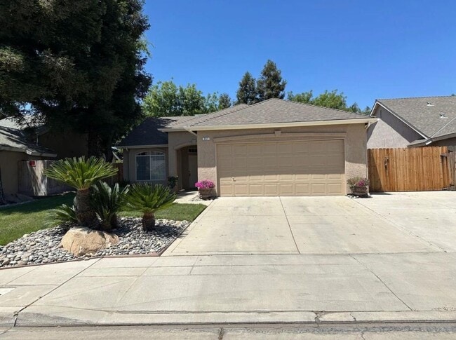361 W Chennault Ave