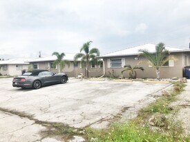 16902 Carmen Ave in Ft. Myers, FL - Building Photo