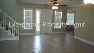 1917 SW 51st Ter in Cape Coral, FL - Building Photo - Building Photo